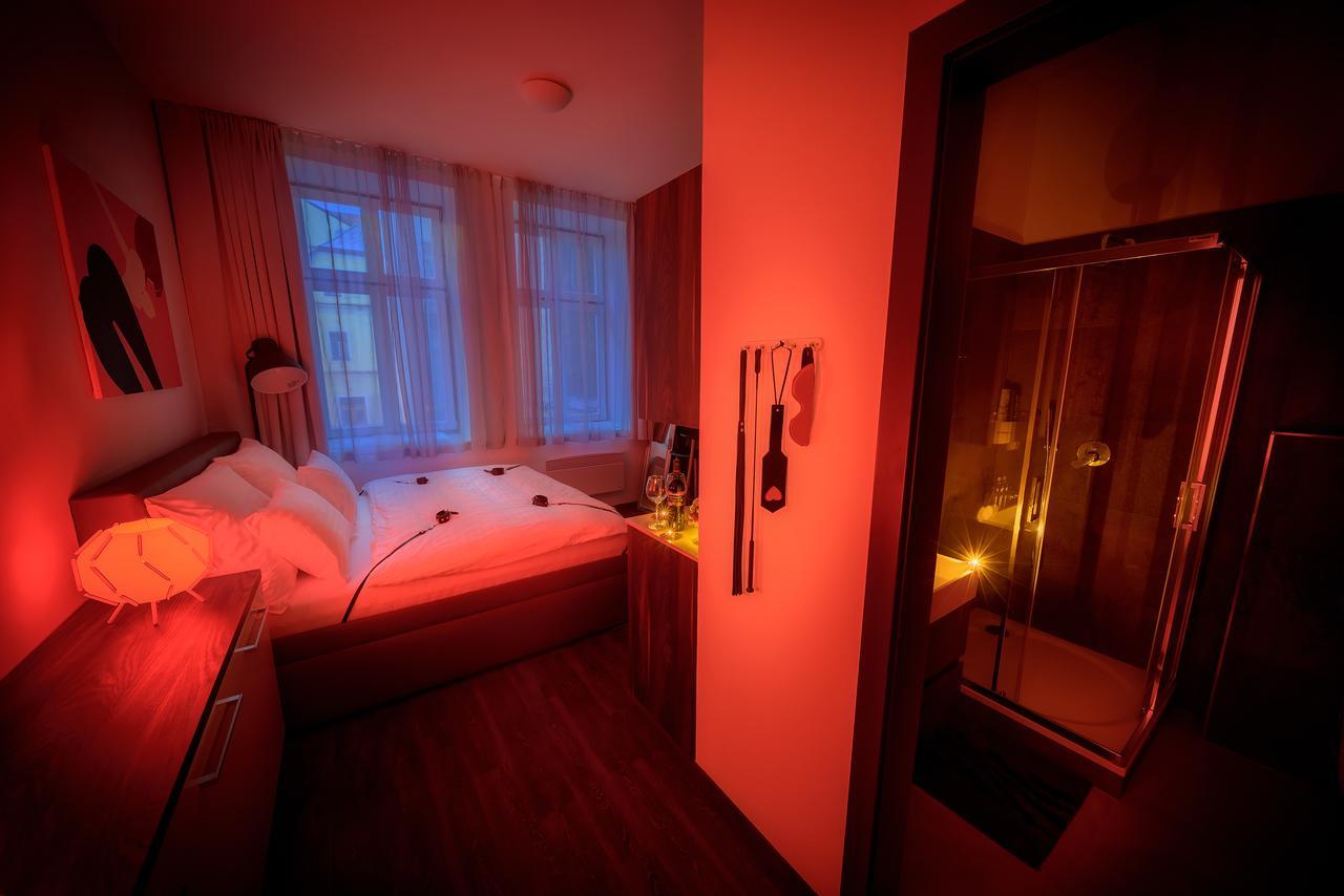 Fifty Shades Of Gray Studio, City Center ฮราเดตสคราโลเว ภายนอก รูปภาพ
